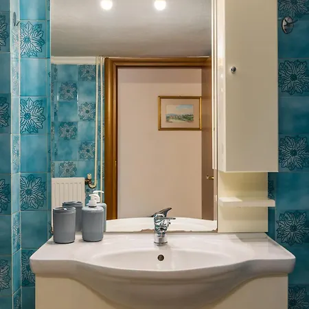 Apartment Your *